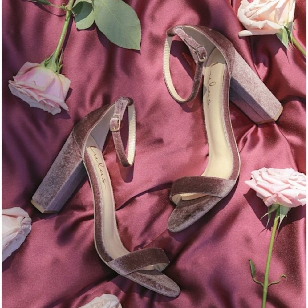 Lulus Taylor Mauve Velvet Ankle Strap Block Heel Sandals 8.5